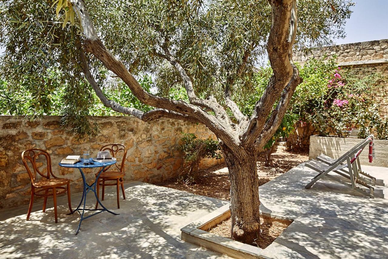 Nikolaou Art Residence Aegina Luaran gambar
